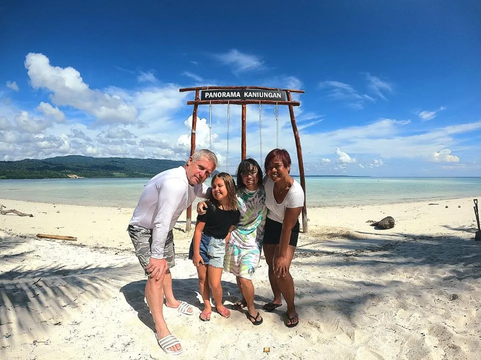 tur derawan kaniungan
